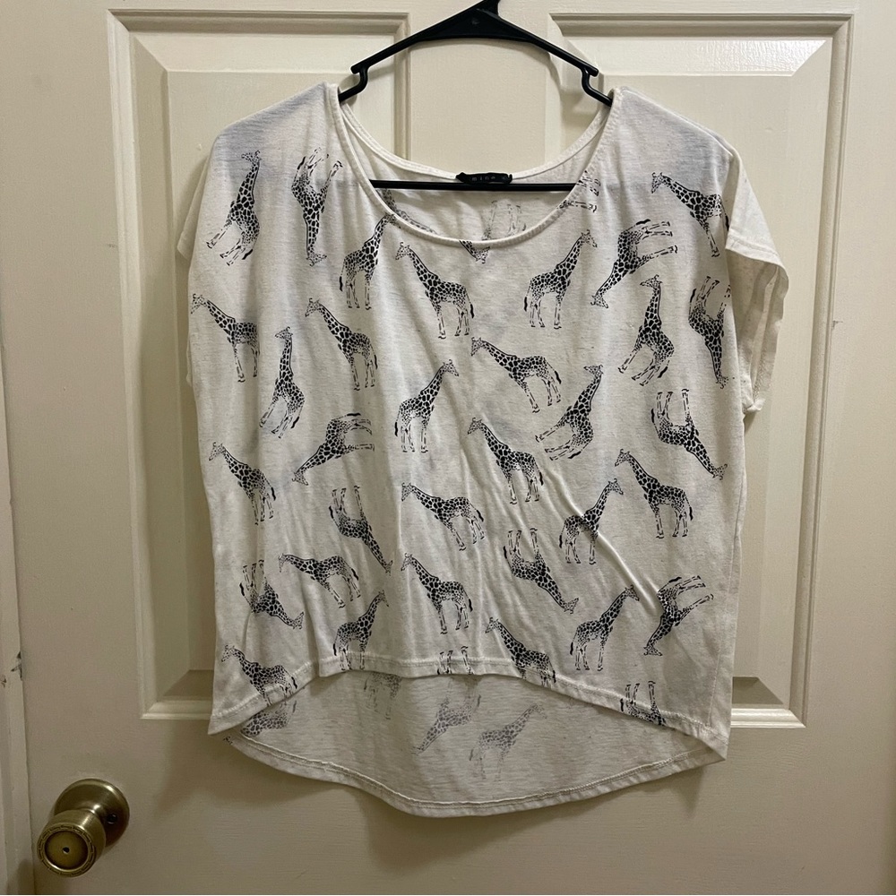 Giraffe top